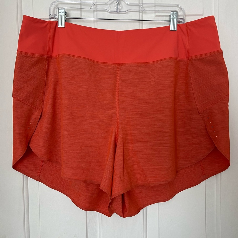 Athleta Women’s Run With It 3.5” Shorts Running Gym Workout Size 2X